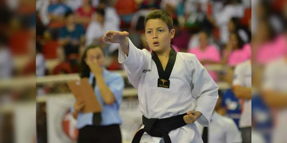 Imagem ilustrativa da imagem Lutador de PG conquista medalhas no Brasil Open de Taekwondo