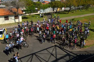 Mais de 100 ciclistas da cidade se mobilizaram para um pedal até a região de Uvaranas