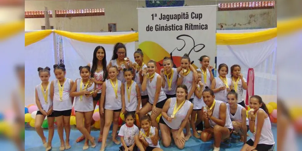 A equipe composta por 22 atletas se destacou em Jaguapitã, trazendo 22 medalhas e três troféus para Ponta Grossa