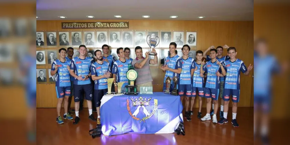 Equipe foi vice-campeã dos Jogos Escolares da Juventude, disputados em Brasília