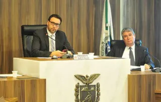 Secretário da Fazenda Mauro Ricardo Costa garante ao deputado Marcio Pauliki a prorrogação de incentivo