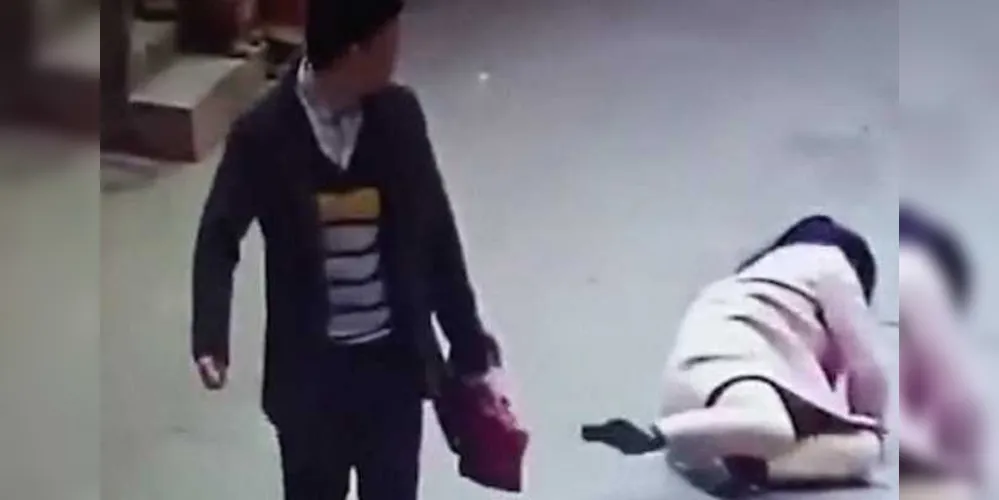 Depois da agressão, a polícia chinesa identificou o agressor/Foto: Reprodução Asia Wire
