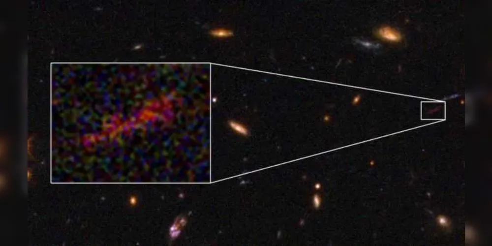 Esta galáxia está quase no limite da capacidade de detecção do Hubble, mas o telescópio/Foto: Reprodução NASA/Esa/B. Salmon (StScI)