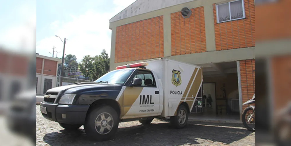 Corpo da vítima foi encaminhado ao Instituto Médico Legal de Ponta Grossa