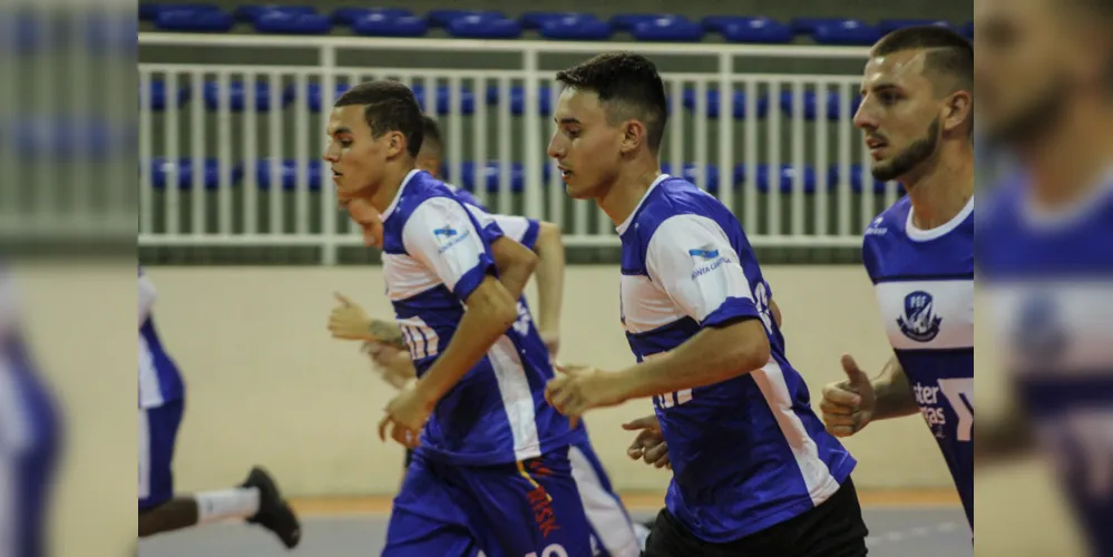 Ala do Ponta Grossa Futsal faz primeira semana de treinamentos na nova equipe