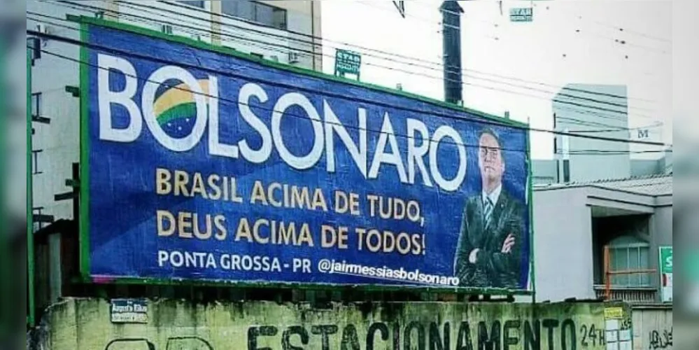 Imagem ilustrativa da imagem Em PG, outdoor pró-Bolsonaro gera polêmica