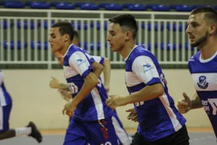 Ala do Ponta Grossa Futsal faz primeira semana de treinamentos na nova equipe