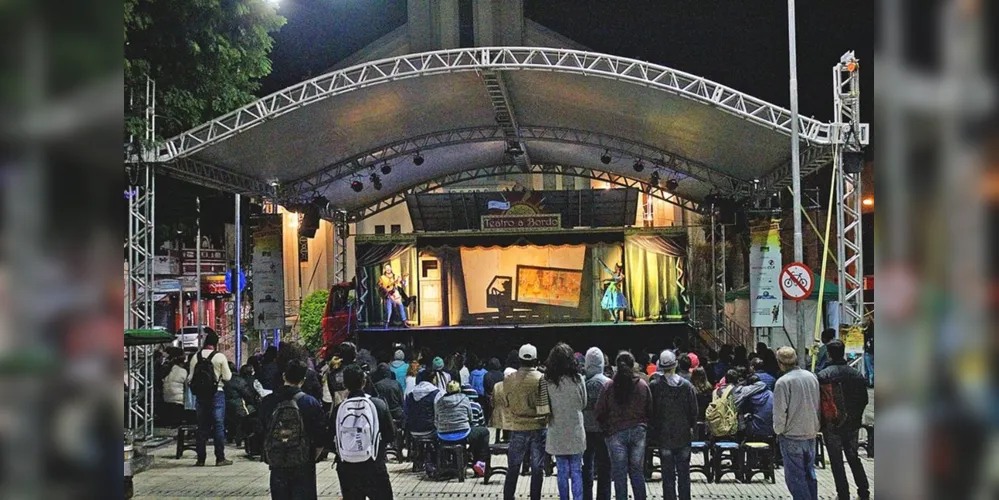 Imagem ilustrativa da imagem RodoNorte inicia turnê do ‘Teatro a Bordo’ pelo Paraná