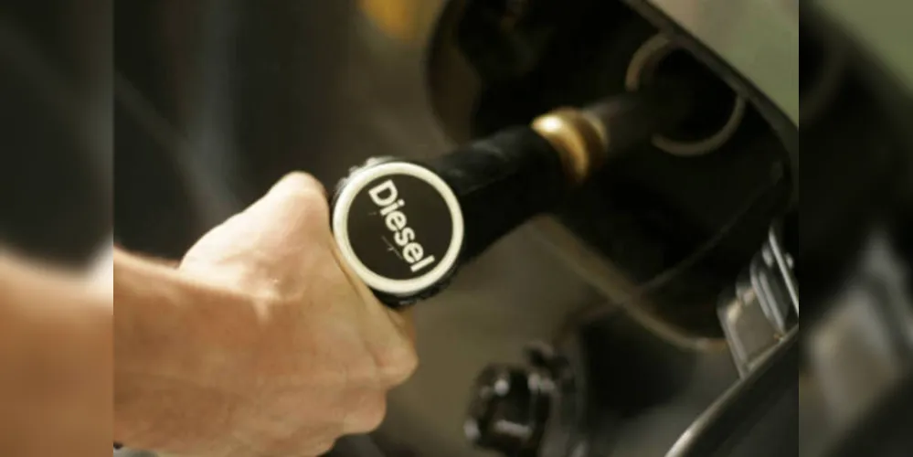 O valor do combustível deve cair aproximadamente R$ 0,25 nos postos