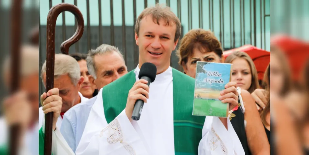 Ordenado sacerdote em 2003, em Ponta Grossa, terá sua ordenação episcopal marcada para esta sexta-feira (22), às 18 horas, na Catedral Sant’Ana