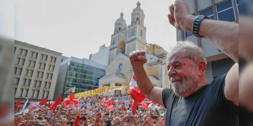 Imagem ilustrativa da imagem PT registra candidatura de Lula à presidência da República
