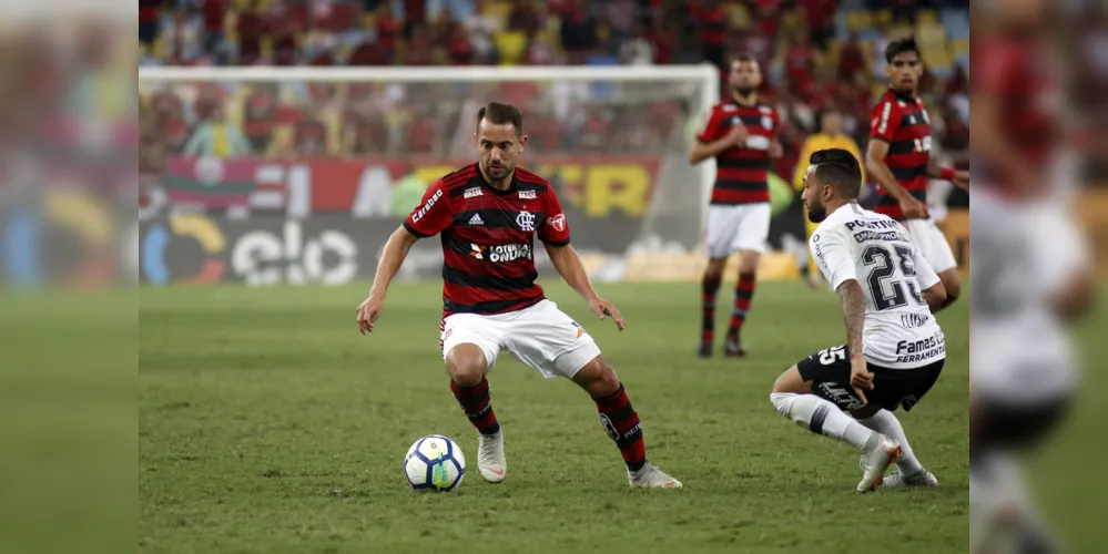 Imagem ilustrativa da imagem Flamengo e Corinthians abrem semifinal com empate