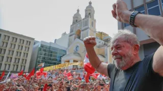 Imagem ilustrativa da imagem PT registra candidatura de Lula à presidência da República