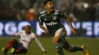 Imagem ilustrativa da imagem Palmeiras vence o Bahia e avança na Copa do Brasil