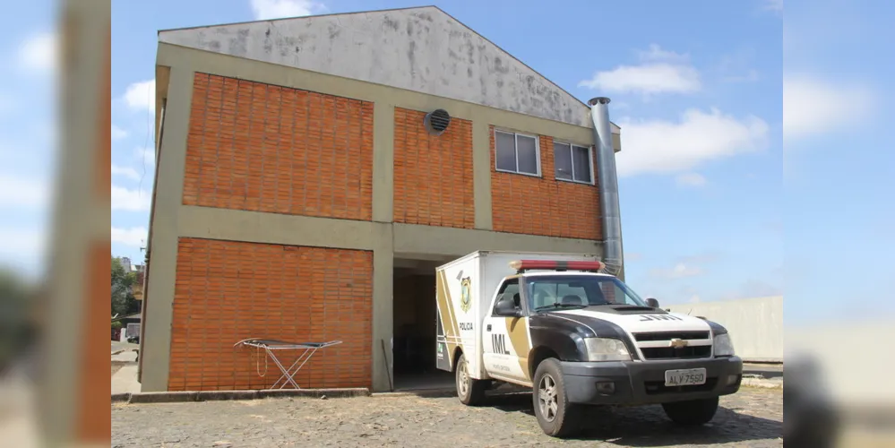 Vítima foi trazida à sede do IML em Ponta Grossa