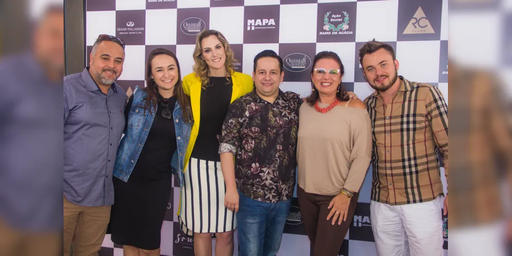 Juarez Soares, Maria Priscila Nabozni, Valeska Bobato, este colunista, Flavia Barrichello e Sergio Pereira
