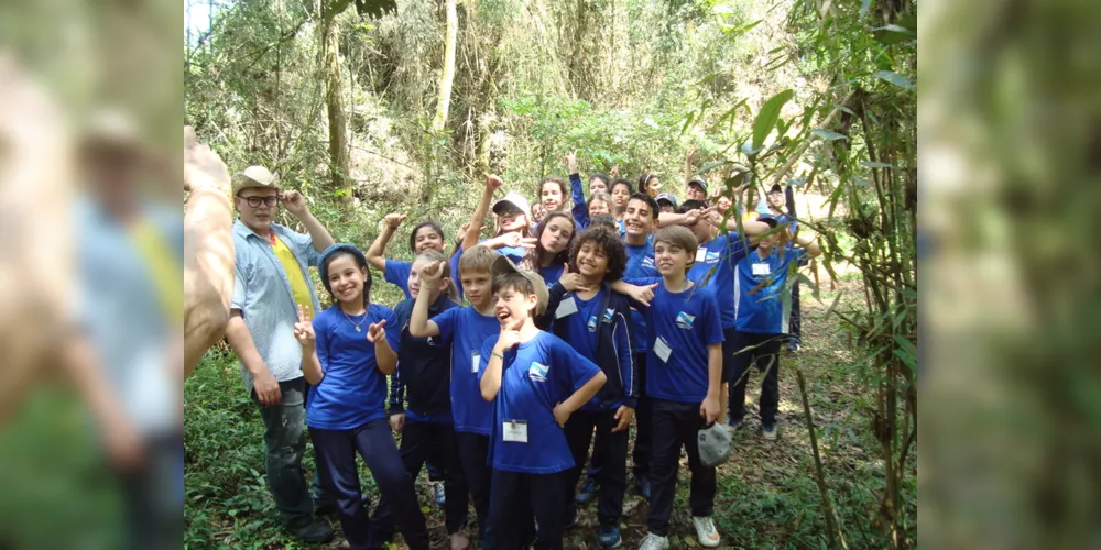Imagem ilustrativa da imagem Turma de PG realiza visita à Fazenda das 100 Árvores