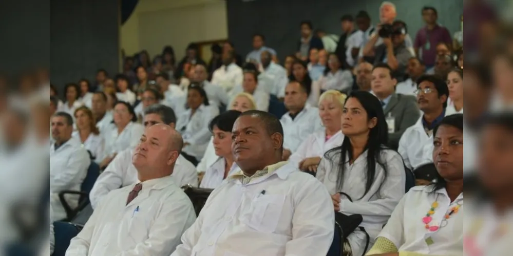Governo de Cuba considerou ofensivas declarações de Bolsonaro sobre médicos cubanos