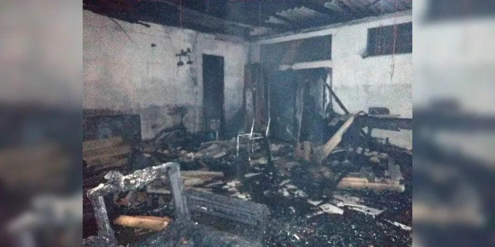 Escola na localidade de Quero Quero foi destruída por incêndio na noite de sexta