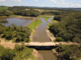 Imagem ilustrativa da imagem Estiagem afeta nível de água na represa de Alagados
