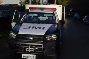 Corpo da vítima foi levado à sede do IML em Ponta Grossa