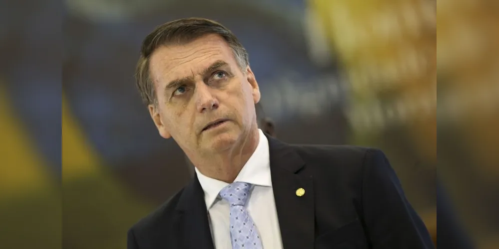 Bolsonaro também quer revisar contratos do BNDES, Banco do Brasil e da Secom