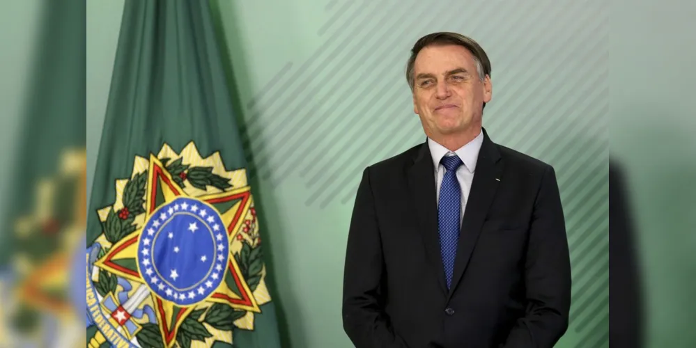 Bolsonaro viajará junto de três ministros