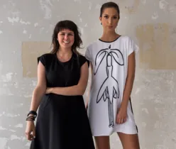Amanda Prussak criou a 'Dress For Freedom' marca que estampa em sua coleção a necessidade de combater o tráfico humano e o trabalho escravo