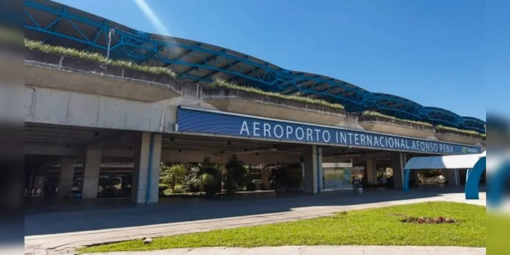 Eles foram detidos dentro de avião no aeroporto Afonso Pena