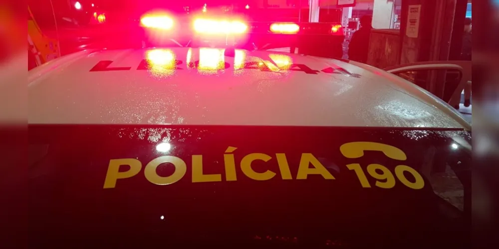 Jovem foi detido pela Polícia Militar após provocar confusão em colégio de Ponta Grossa