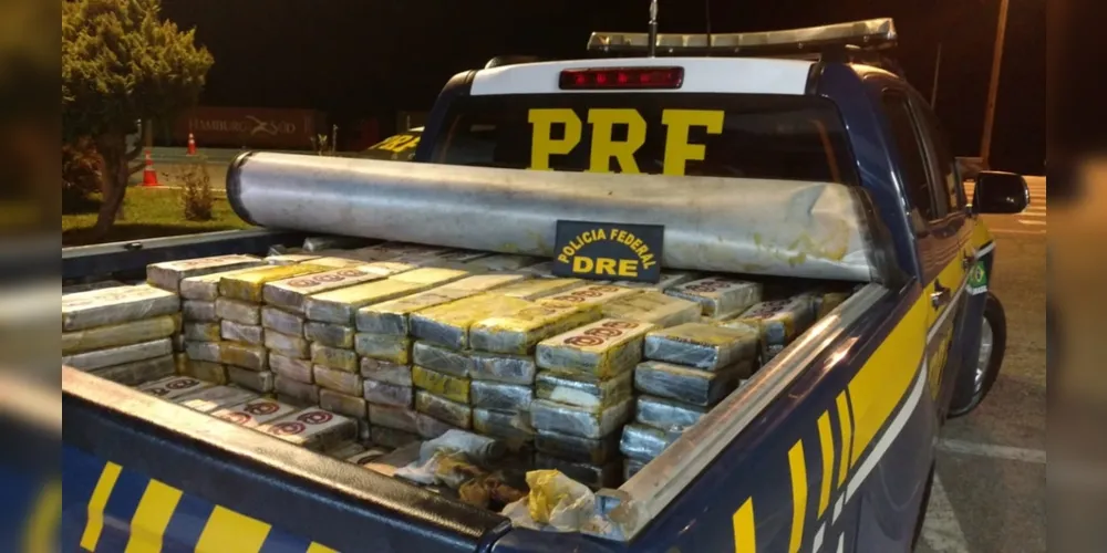 Droga estava escondida em caminhão-tanque abordado na região de São Luiz do Purunã