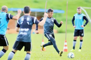 Operário Ferroviário entra em campo, neste sábado, para enfrentar o Botafogo-SP, precisando da vitória