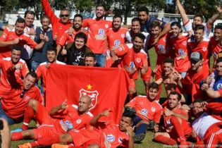 Equipe de Palmeira ganhou o título domingo, no Miró de Freitas, enfrentando o América Pontagrossense