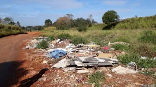 Imagem ilustrativa da imagem Secretário comenta sobre descarte de lixo em Uvaranas
