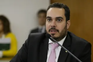 Paulo Eduardo Martins afirma que garante o direito da população menos favorecidas
