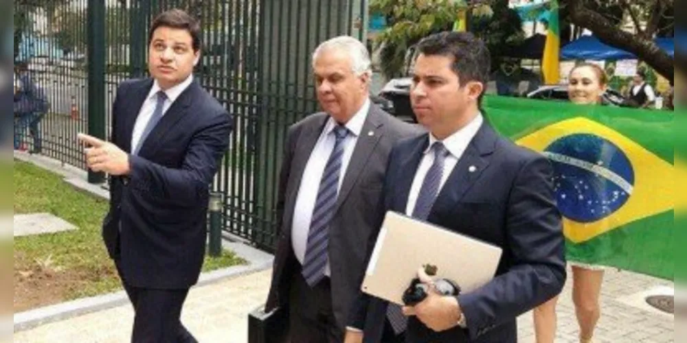 O deputado federal Sandro Alex (PSD) se reuniu ontem (05) com o juiz Sérgio Moro, responsável pelas investigações da Operação Lava Jato