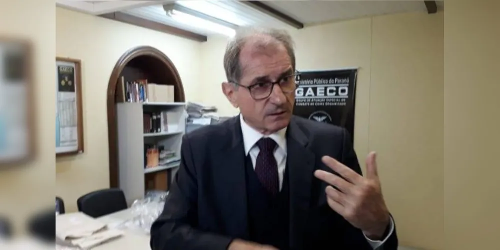 Coordenador do Gaeco, promotor Leonir Batisti, esclareceu aspectos da operação 