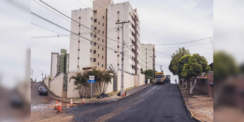 No total, a prefeitura vai gastar R$ 760 mil com o recapamento no asfalto do bairro