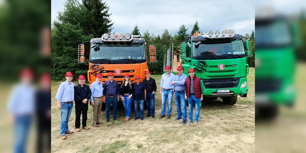 Comitiva do Paraná que está na República Tcheca, visitou nesta quarta-feira (21) a fábrica de caminhões da Trata