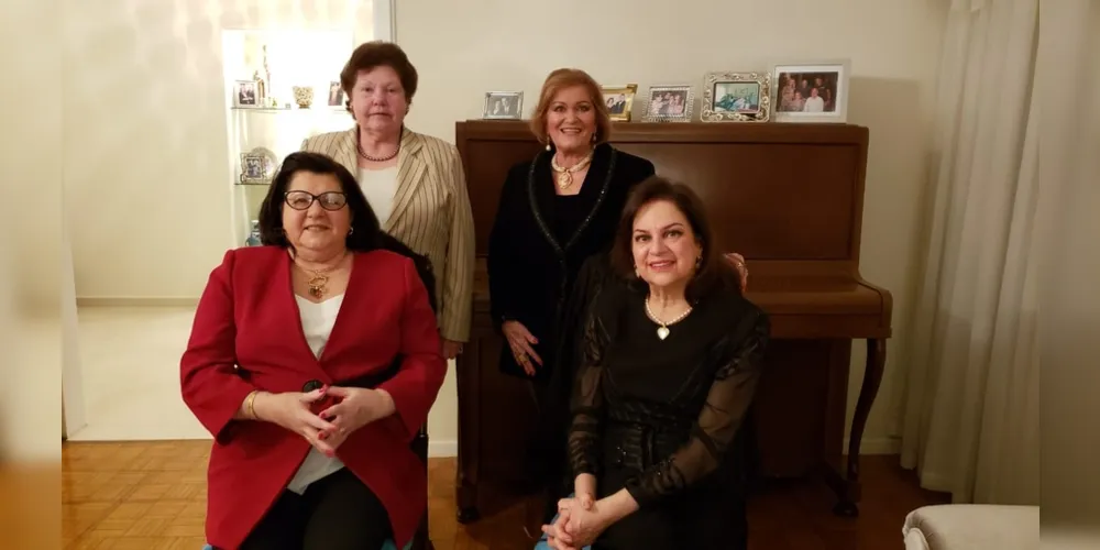 Marina Benjamim, Railda Schiffer, Elba Lozza de Moraes e Maria Isabel Wosgrau