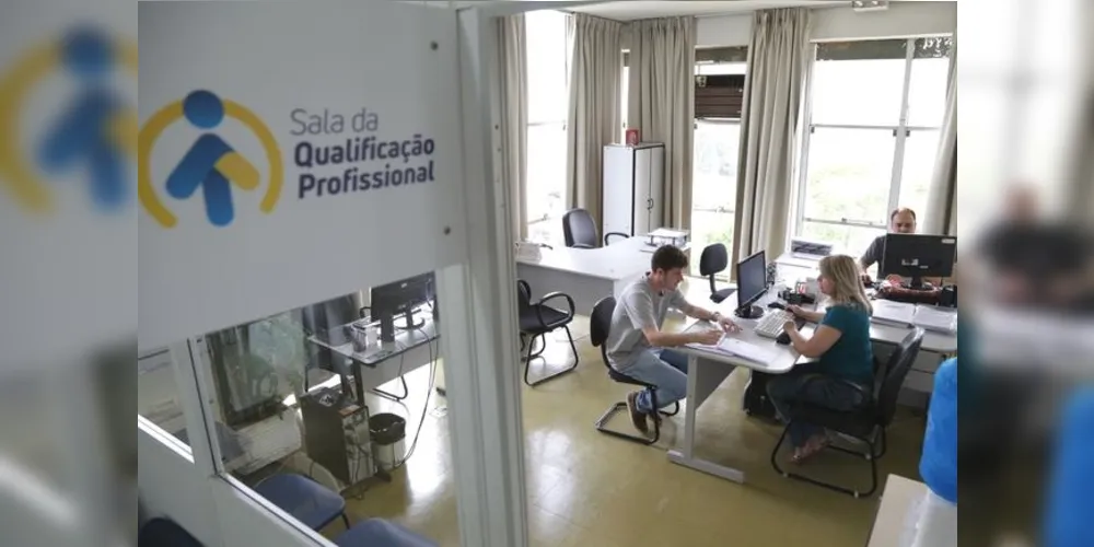 A Sala de Qualificação Profissional, fica no quarto andar da Prefeitura de Ponta Grossa