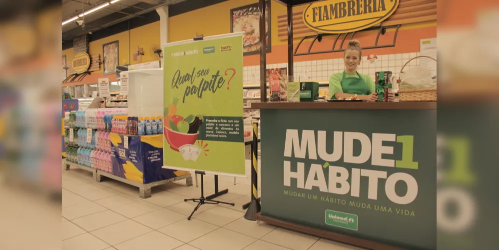 No último dia 15, quando foi comemorado o Dia do Cliente, a Unimed Ponta Grossa, em parceria com o Supermercado Tozetto, lançou uma ação para promover a campanha Mude 1 Hábito