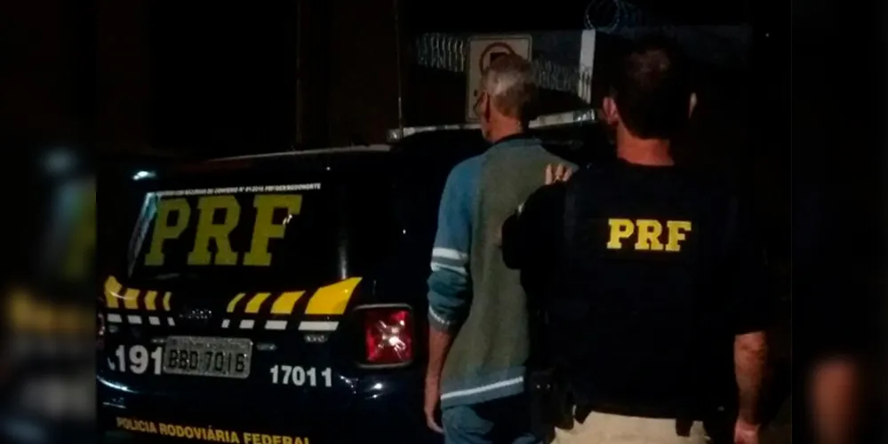 Imagem ilustrativa da imagem PRF prende motorista bêbado na BR-376 em Tibagi