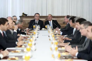 Reunião realizada periodicamente, reúne o alto escalão do Governo