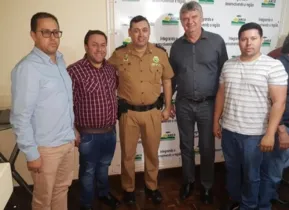 Prefeito José Sloboda esteve com os demais prefeitos da AMCG, junto ao Tenente Coronel Edmauro Assunção, para apresentar as demandas de segurança da região

