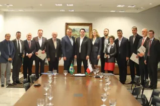 Representantes da República Tcheca e da Tatra reuniram-se com o governo do Estado no mês de maio em Curitiba