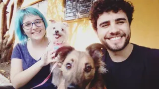 Melissa e Phellip eternizaram a história de um cachorro resgatado da rua em Ponta Grossa