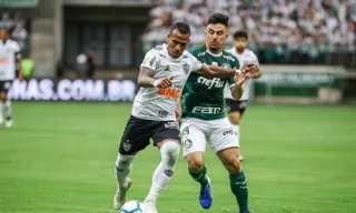 Imagem ilustrativa da imagem Palmeiras empata e vê Flamengo abrir vantagem