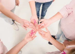 Atividades promovem a campanha Outubro Rosa e incentivam  a prevenção do câncer de mama

