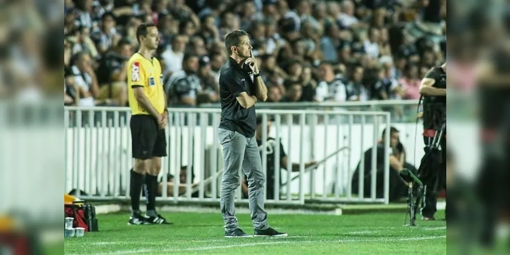 Técnico do Operário lamentou chances perdidas no primeiro tempo contra o Vila Nova